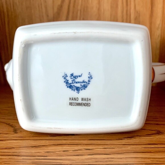 Royal Danube Teapot Floral Garland Gold Gilt Trimming - Picture 9 of 11